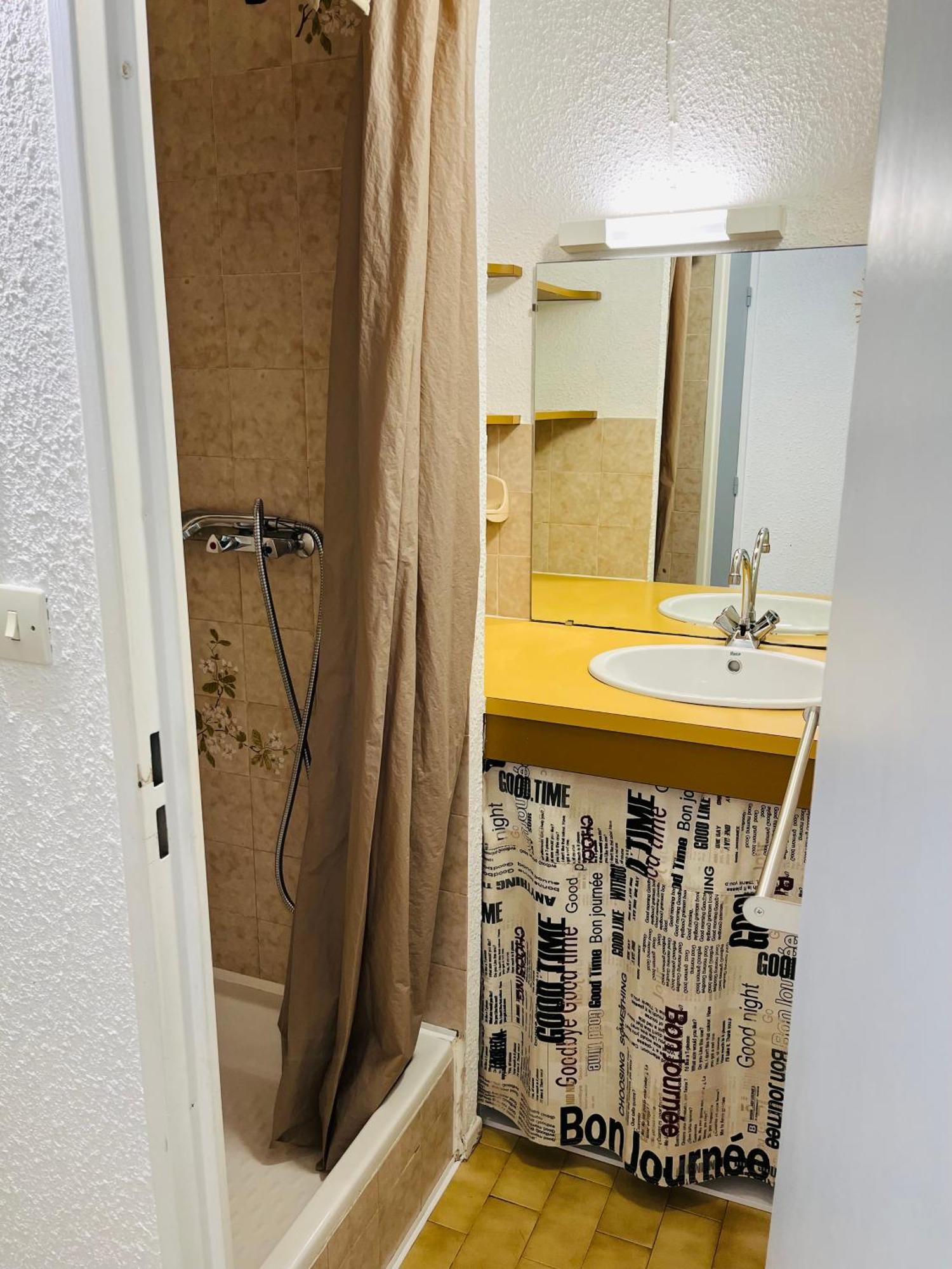 Studio cabine 4 couchages avec piscine LB Le Grau-du-Roi Extérieur photo